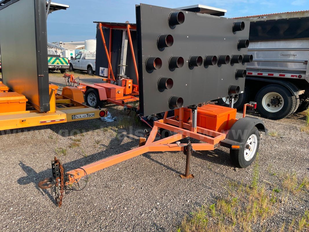 2012 VERMAC Arrowboard, Model ST4815