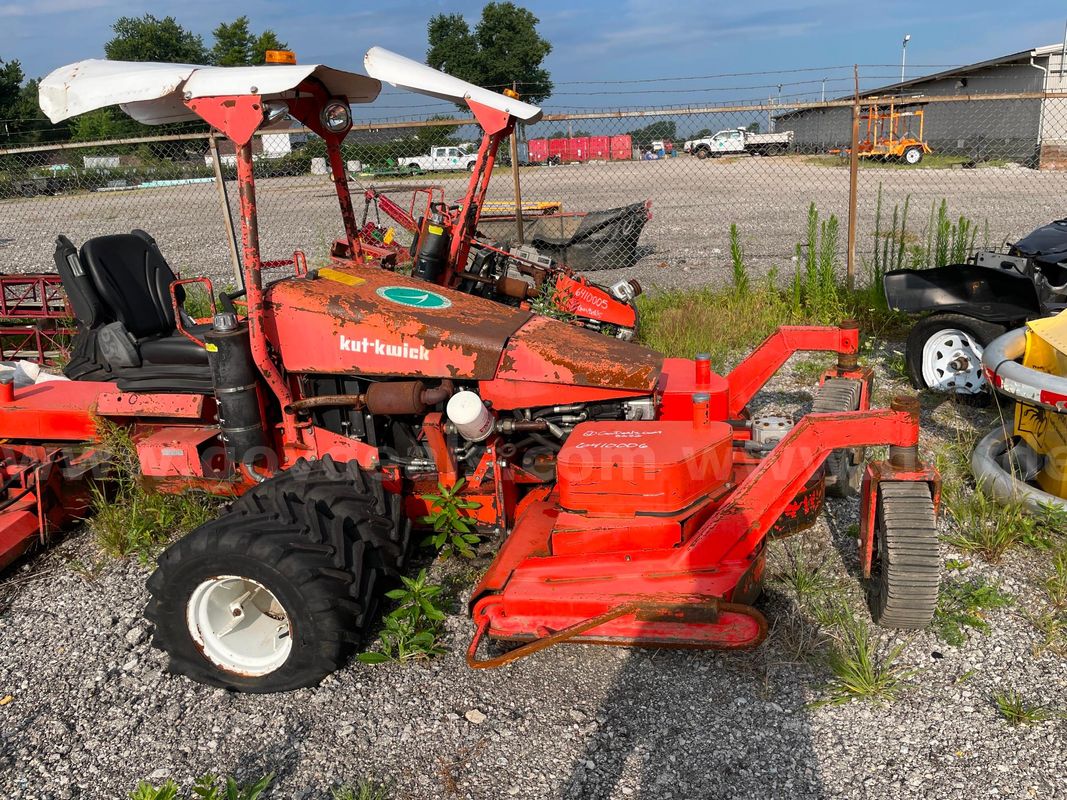 2006 KUT KWICK Bank Mower, Model SSM38-72D