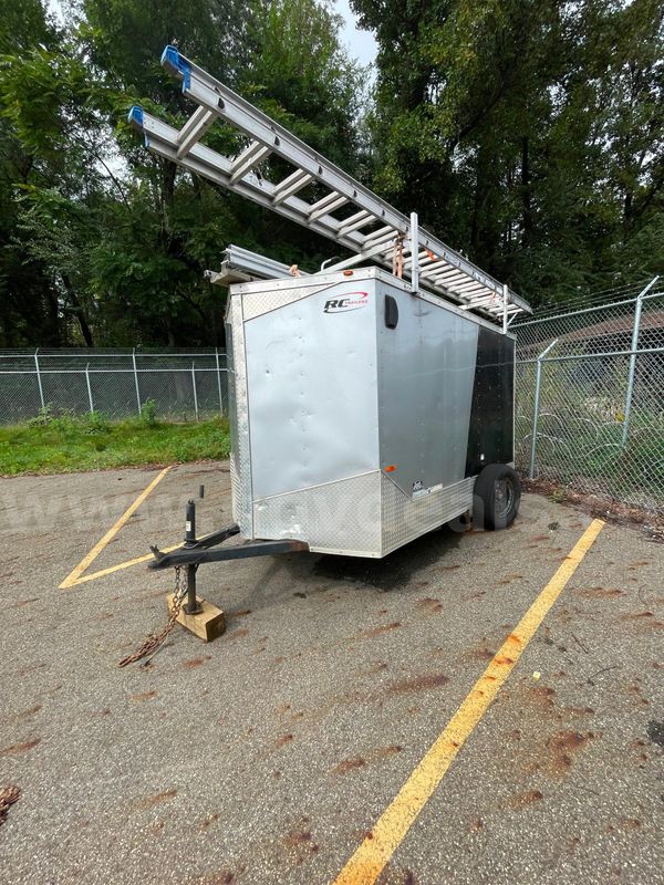 Enclosed Trailer