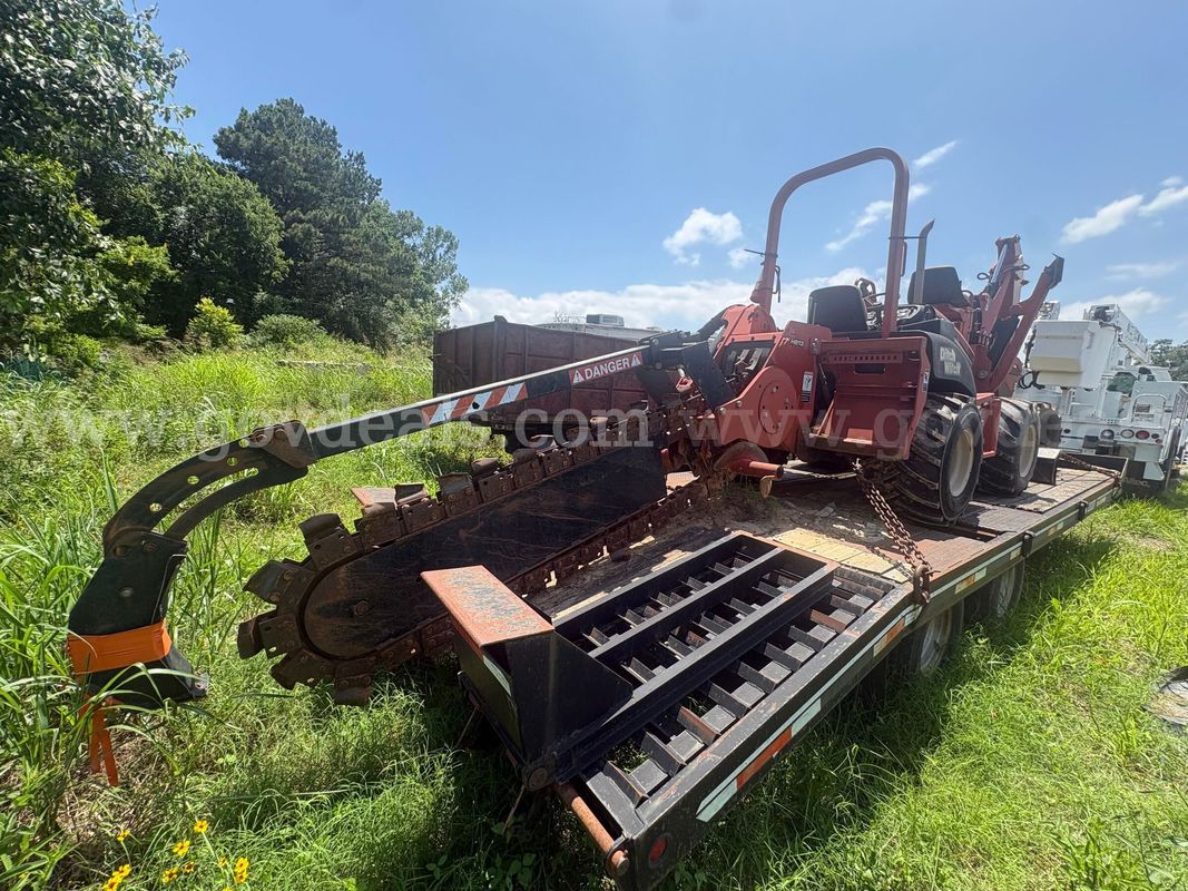 2011 Ditch Witch RT80 Wheel Mounted Chain Trencher