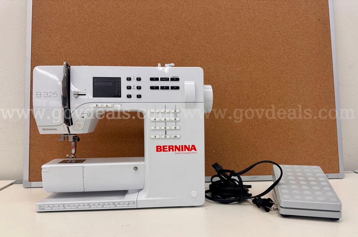 Bernina 325 sewing machine