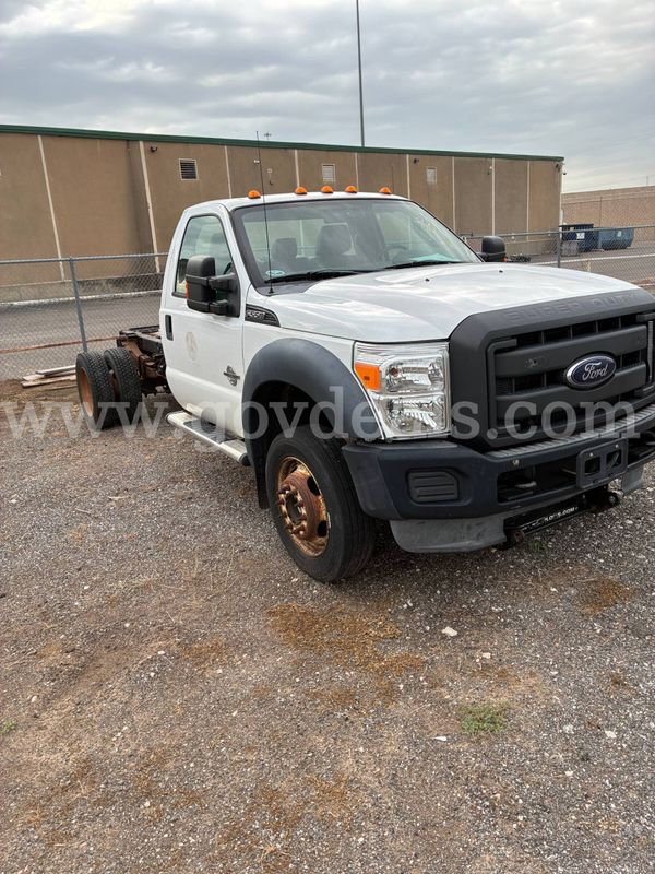 2012 Ford F-550 and snowplow