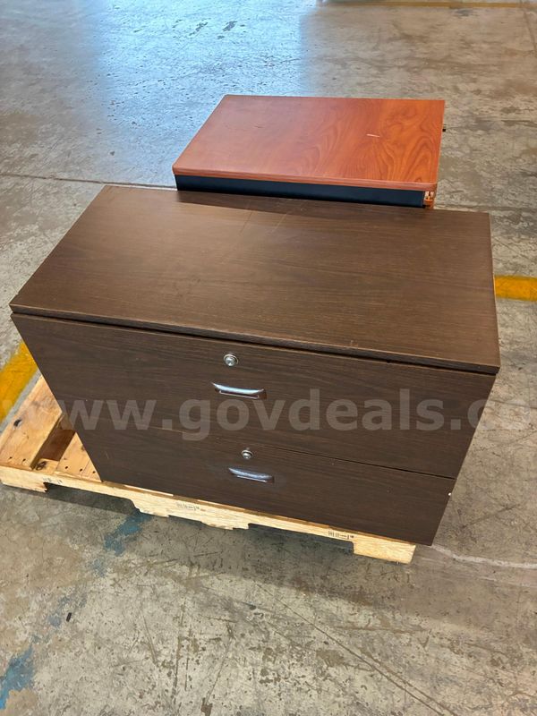 File cabinets, lot of 2
