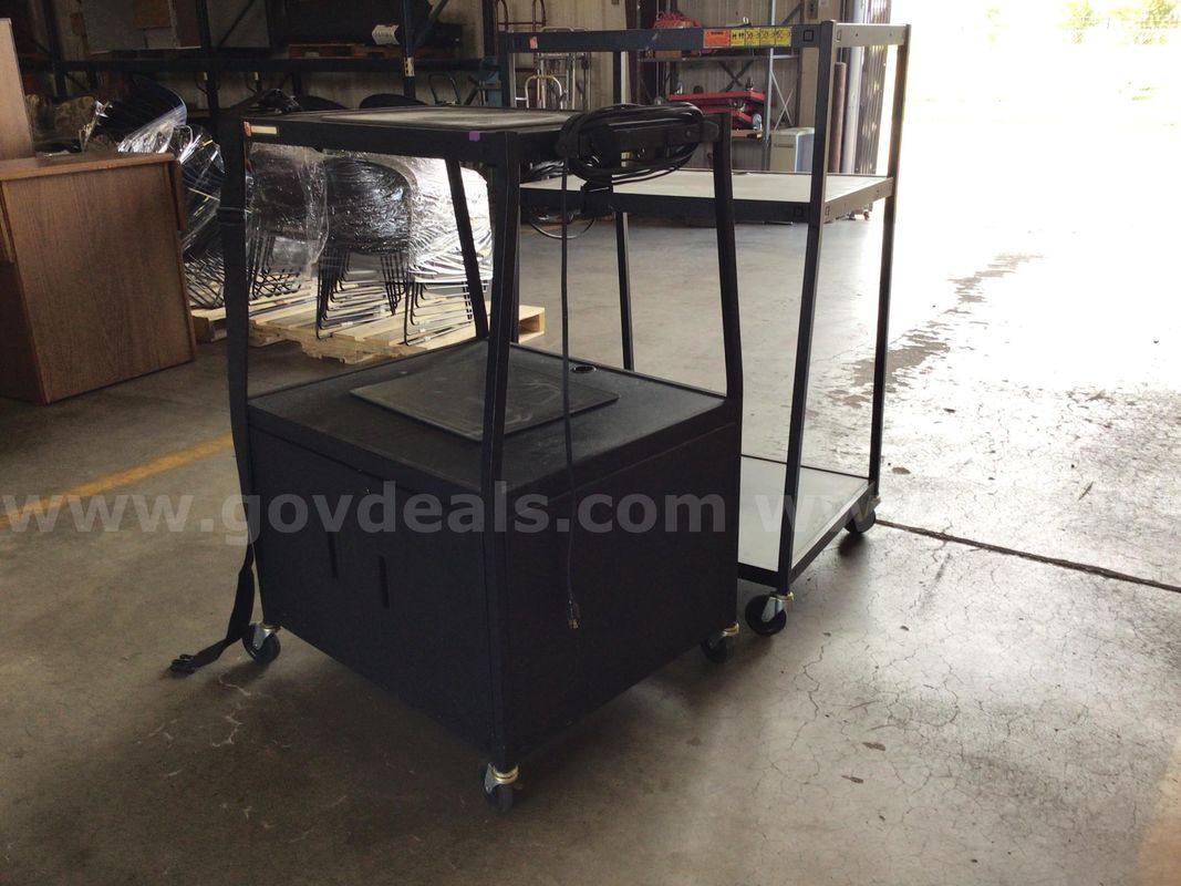 Carts, media, lot of 2