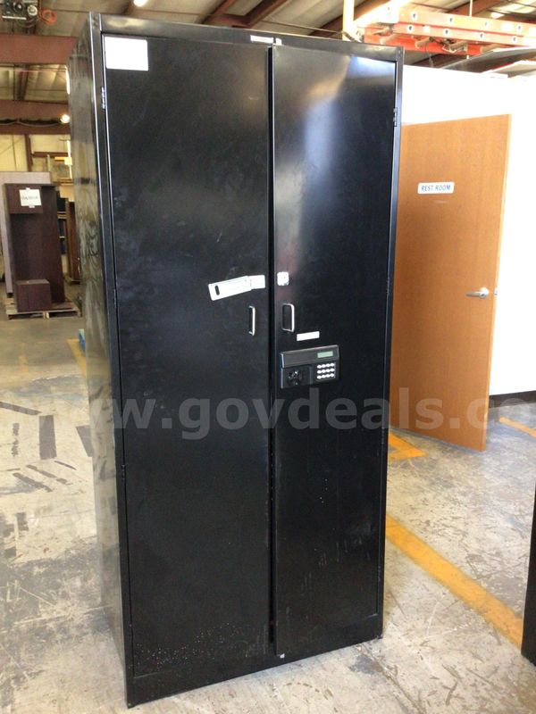Cabinet, storage - UNTESTED