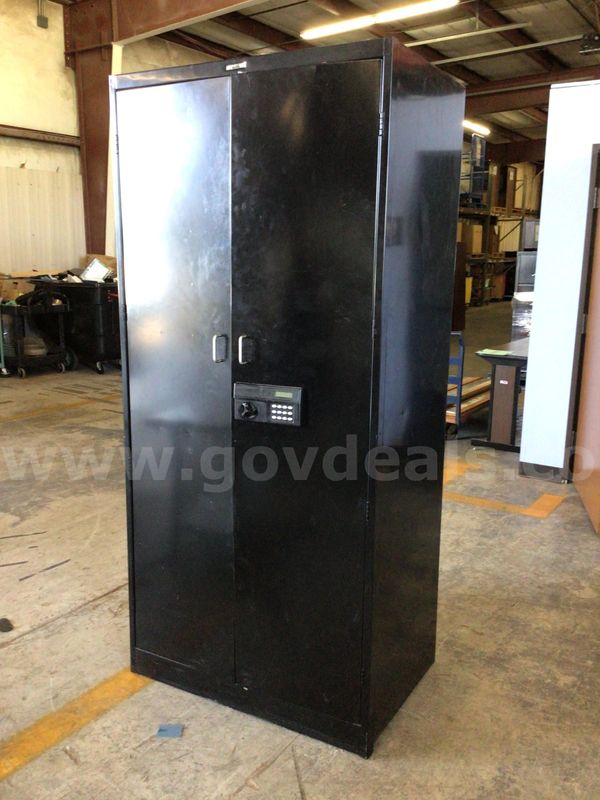 Cabinet, storage - UNTESTED
