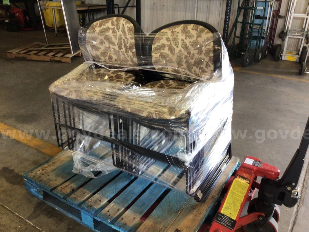 Chairs, stackable, lot of 19