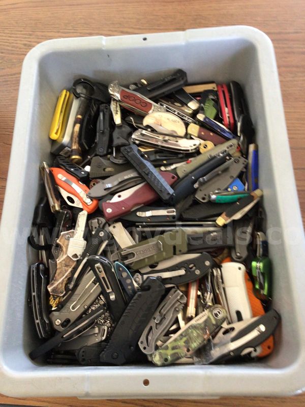 Knives, approximately 30lbs