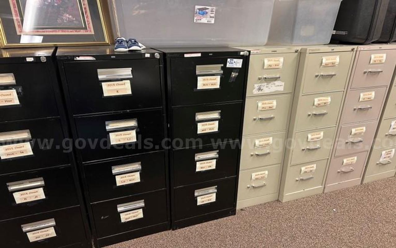 File Cabinets - Lot of 6 Metal - 4 Drawer