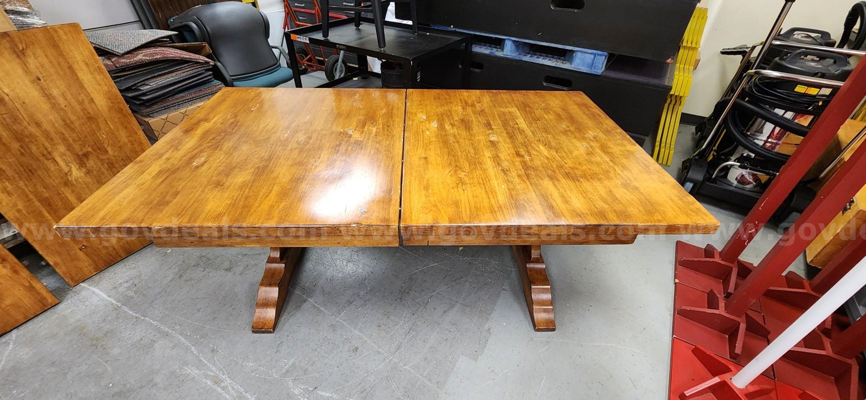 Table - Solid Wood w/2 leaves