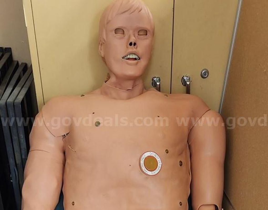 Mannequin - Male Training Mannequin - BROKEN