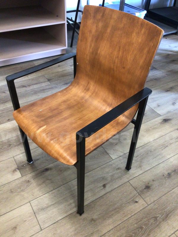 Chairs, stationary, lot of approximately 40