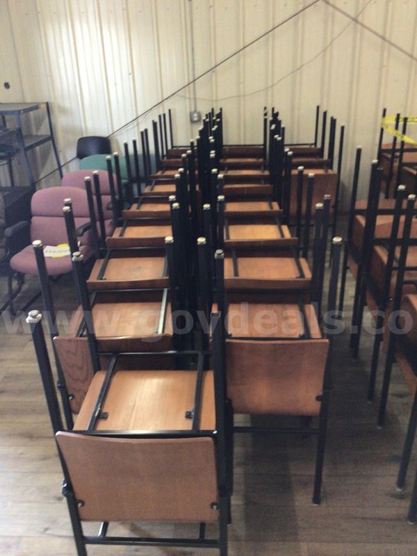 Chairs, stationary, lot of approximately 40
