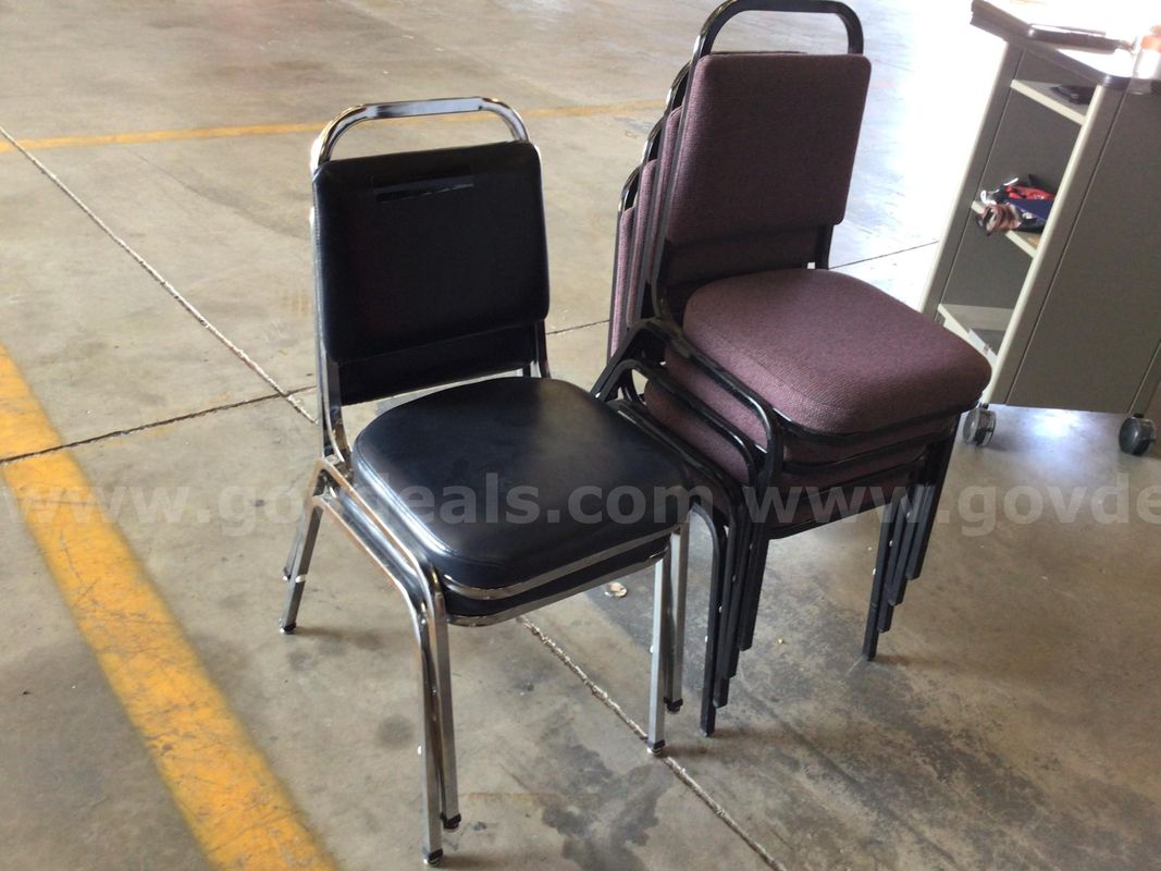 Chairs, stackable, lot of 6