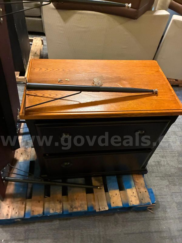 Table & File Cabinet