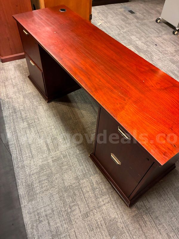 Desk - Wood - 4 Drawer