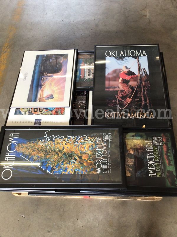 Artwork, lot of approximately 10