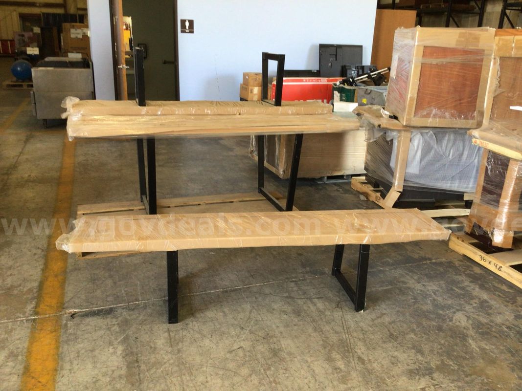 Table, picnic with benches