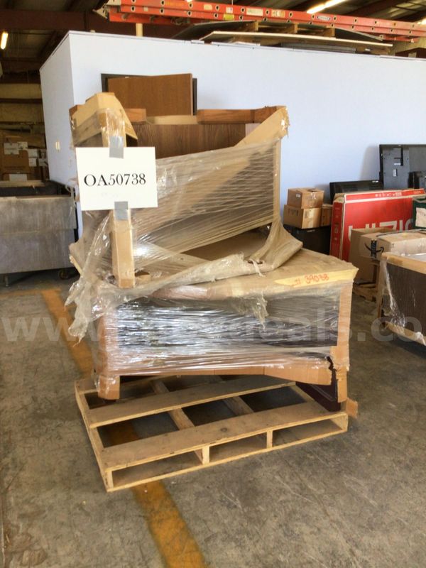 Desks, corner, lot of 2