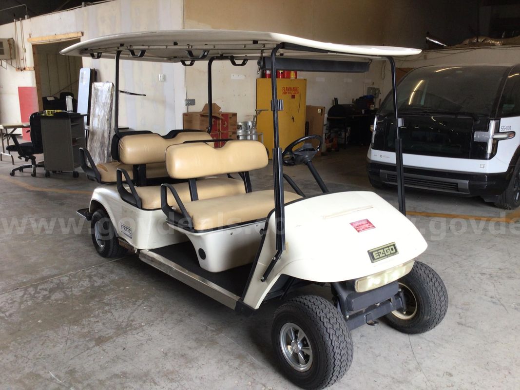 Golf Cart - EZ-Go - Electric - UNTITLED