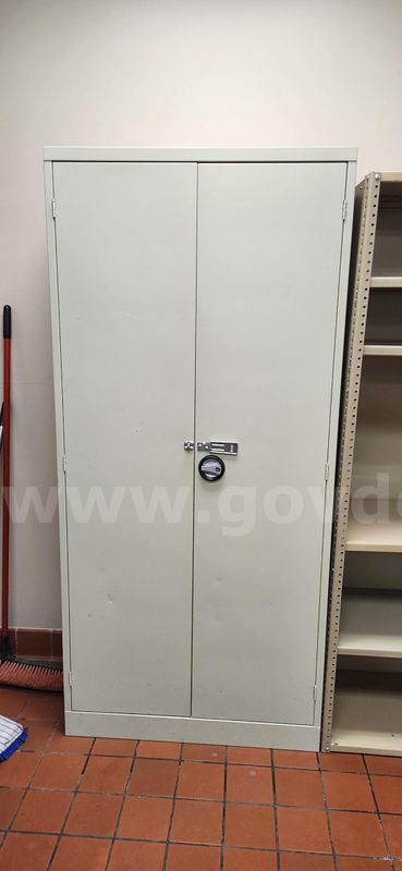 Cabinet w/Doors & Shelf Unit