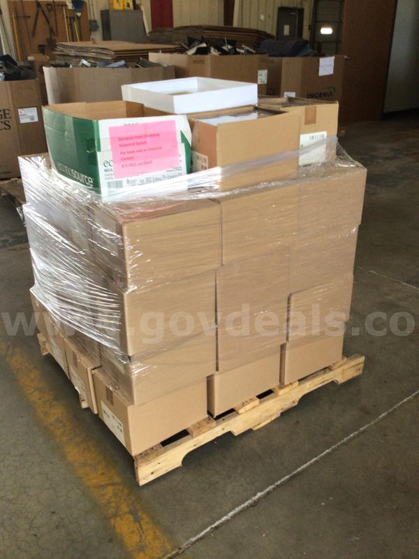 Books, assorted, pallet