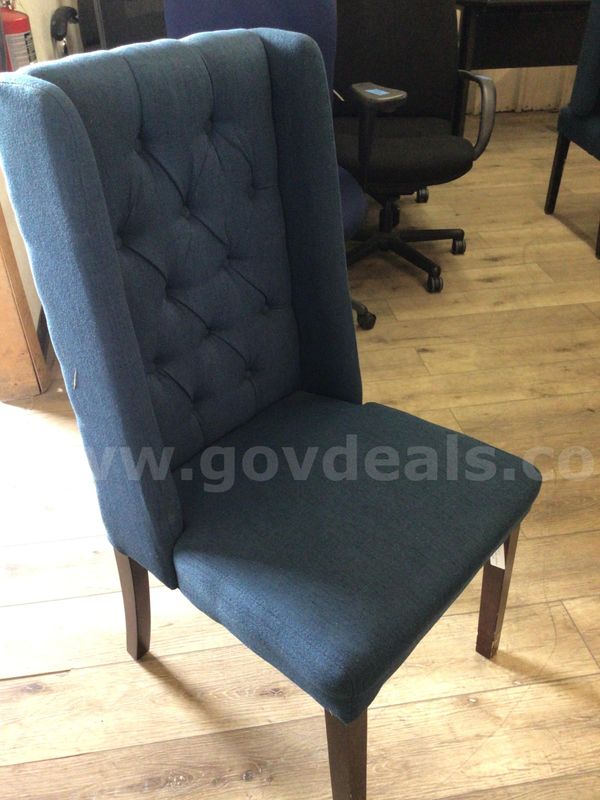 Chairs, stationary, lot of 4