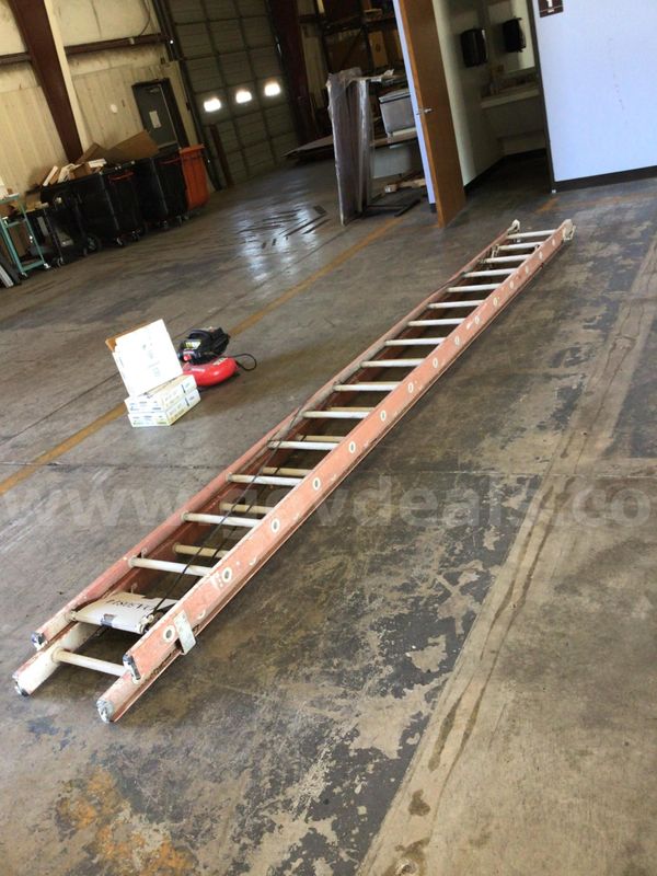 Ladder, extension - FOR DECORATIVE PURPOSES ONLY