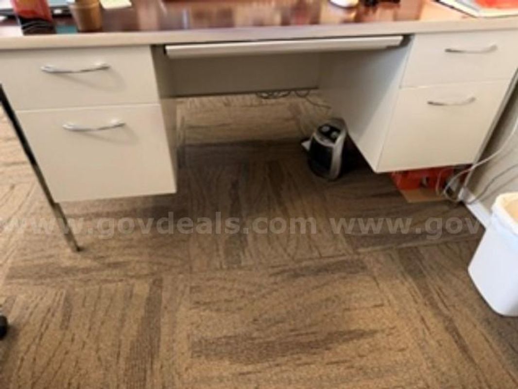 Desk - 4 Drawer - Metal/Laminate