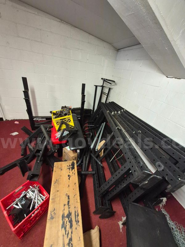 weight lifting equipment