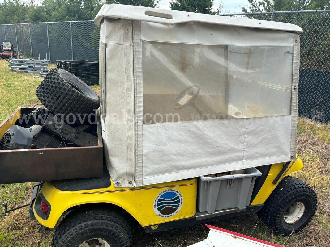 EZ-GO Golf Cart