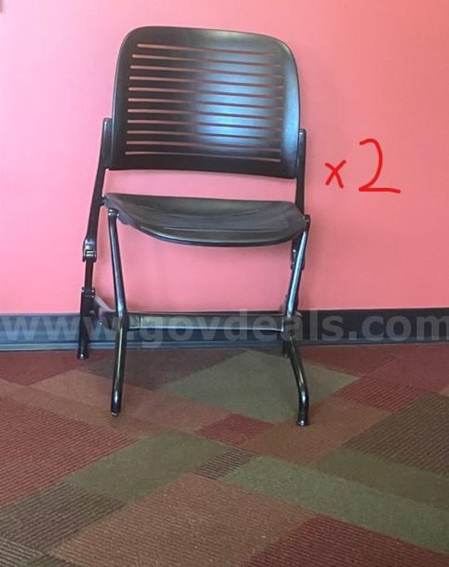 1 Lot of 15 Miscellaneous Office Chairs