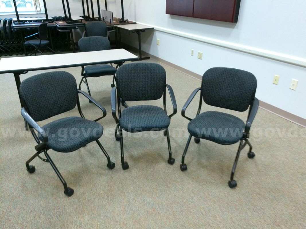 Lot of 14 Chairs