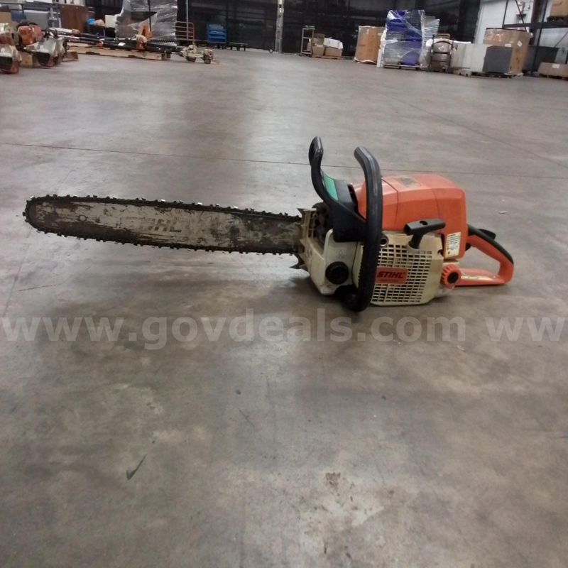 Stihl MS290 Chainsaw W/20 Inch Blade