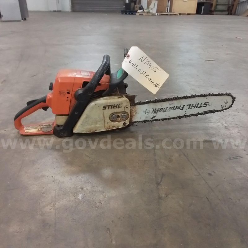 Stihl MS290 Chainsaw w/20 Inch Blade