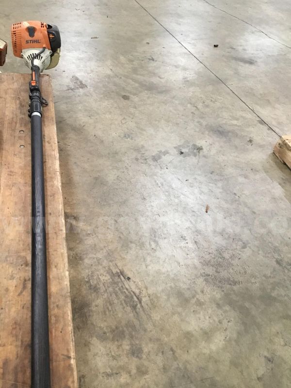 8 1/2 foot STIHL N86864 (FREDERICKSBURG) pole saw (BLADE IS DETACHED) "DH"