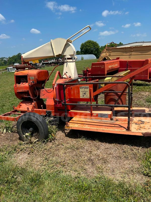 Bantam Straw Blower/Mulch Spreader