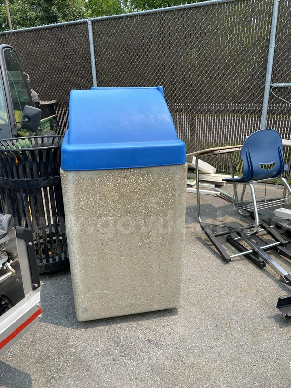 Indoor and Outdoor Industrial Trash Cans (20 Total)