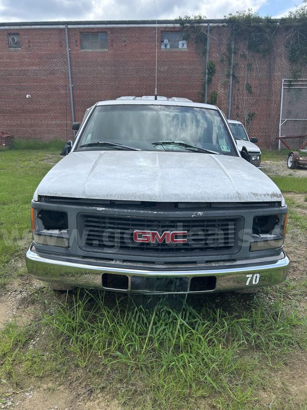 1998 GMC Sierra Pickup