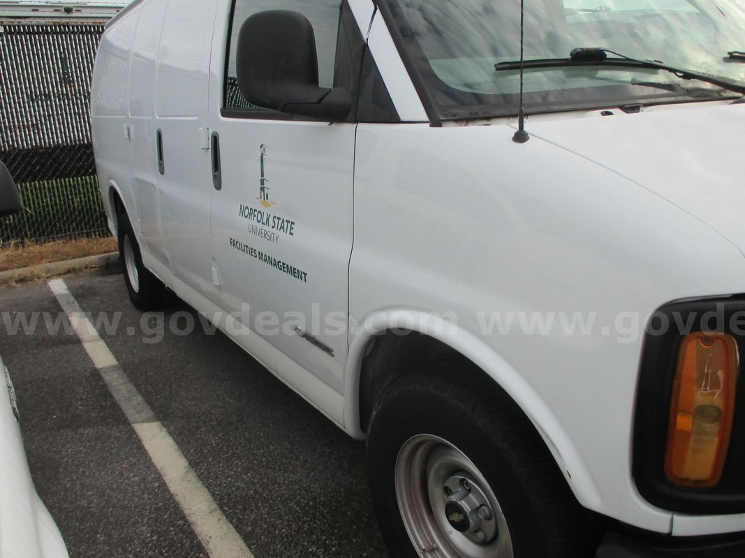 2002 1500 Chevrolet Cargo Van