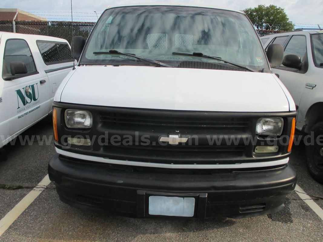 2002 1500 Chevrolet Cargo Van