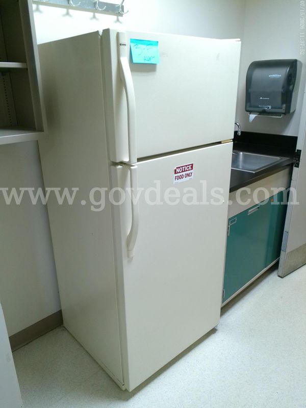Lot of Kenmore Fridge