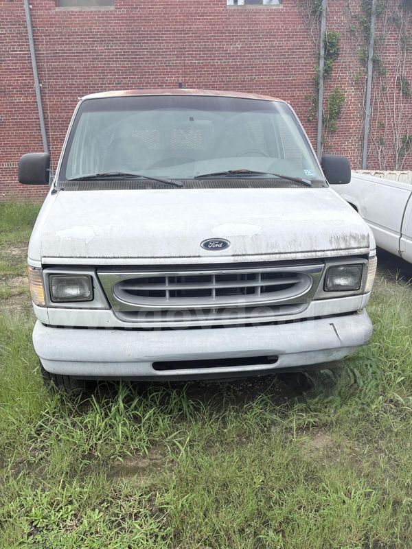 1999 Ford Passenger Van