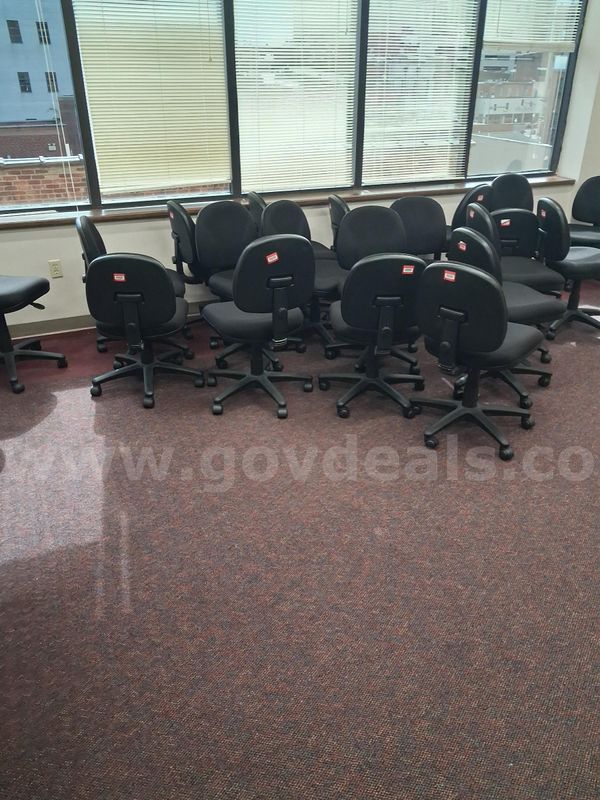 Lot of 48 - Desk Chairs