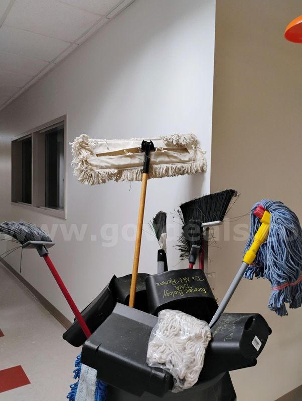 Floor Cleaning Lot