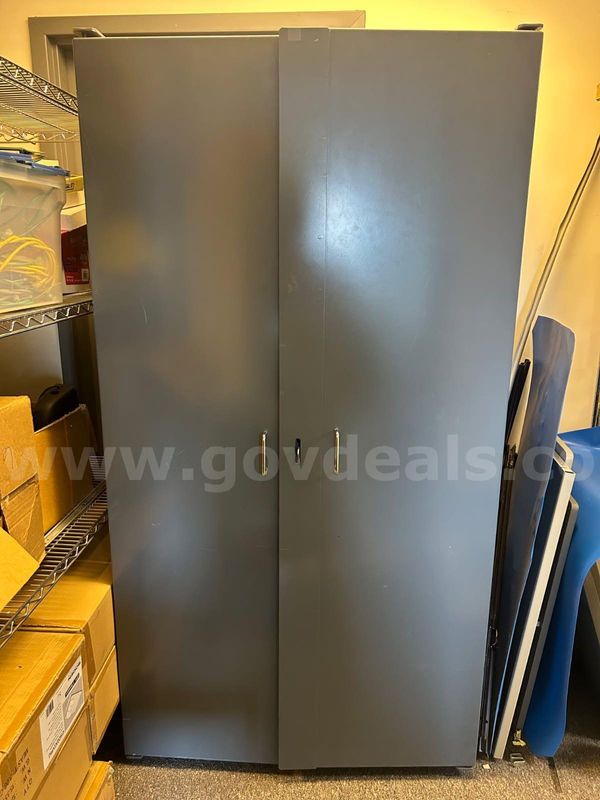 1 Lot of 1 Steel Storage Cabinet