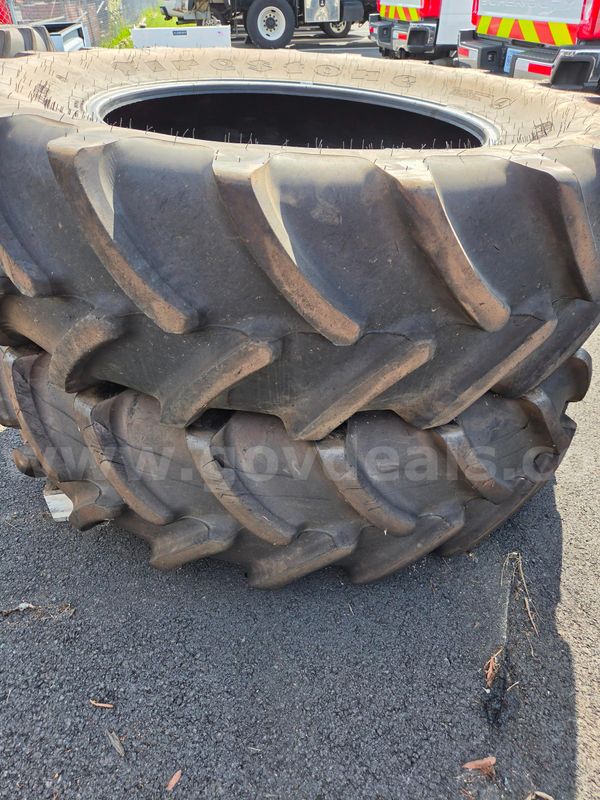 Firestone Performer 85 Tractor Tires – 460/85R38