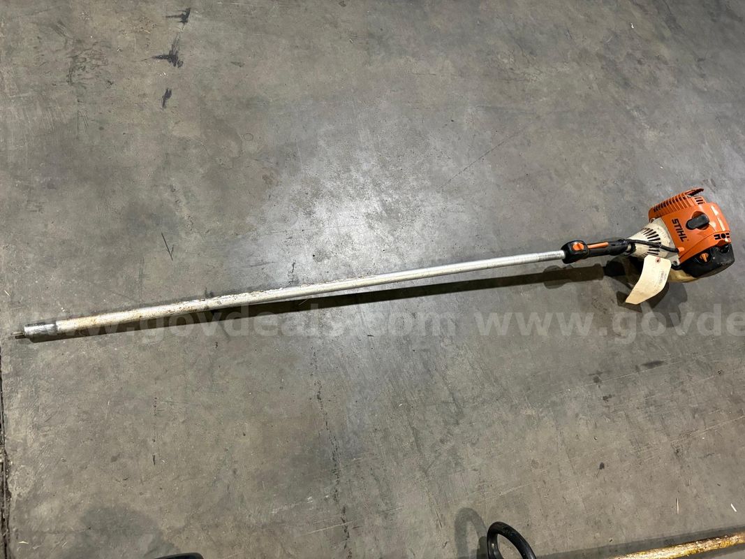 2012 STIHL FS110R N84433 (COLONIAL HEIGHTS) EDGE trimmer no head