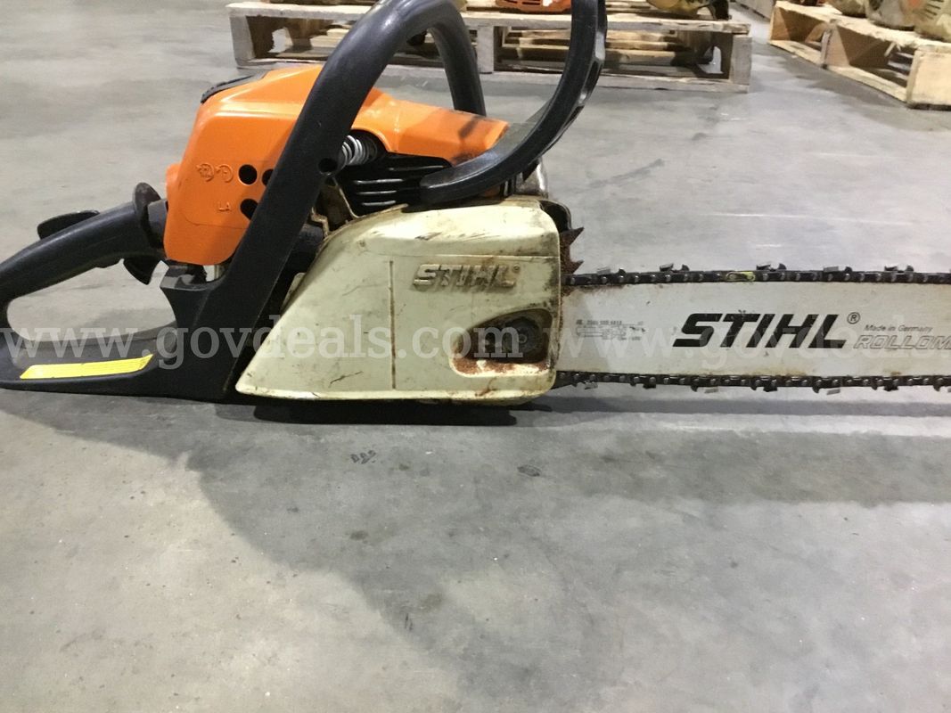 Stihl MS211 Chainsaw N84313 (Colonial Heights)