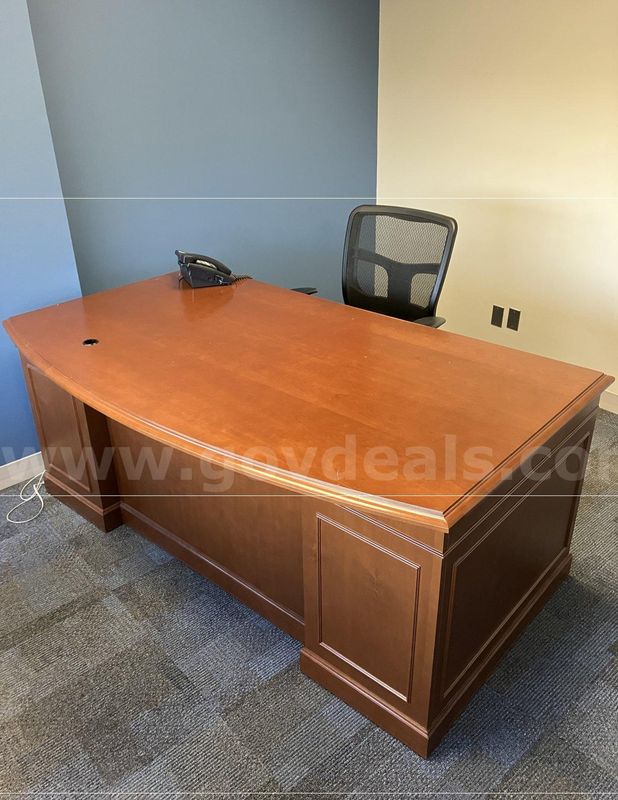 Executive Double Pedestal Desks